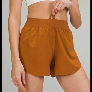 Lululemon Find Your Pace HR short 3”